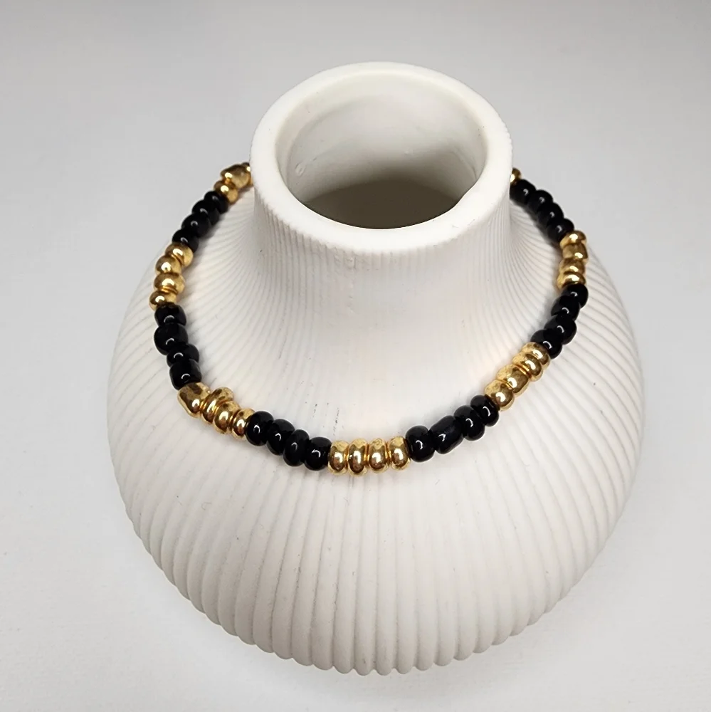 Elegant Black & Gold Beaded Stretch Bracelet
